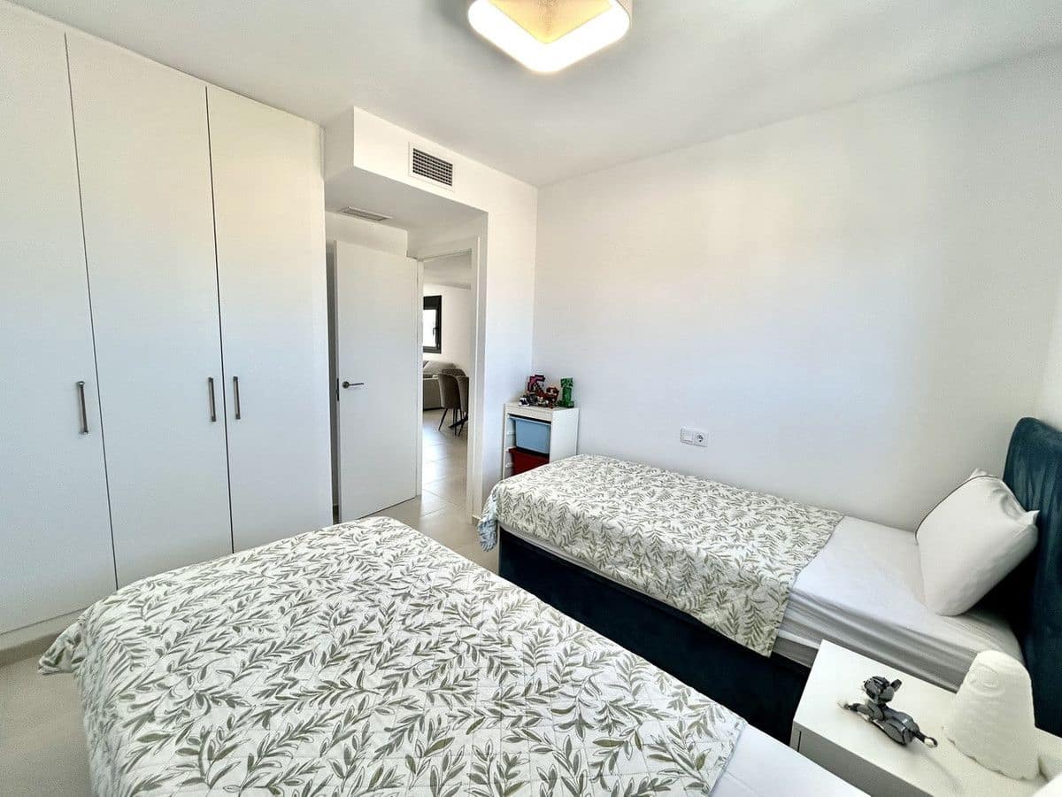 Apartamento de 3 habitaciones en Orihuela Costa en venta - 390.000 € (Ref: 10017914)