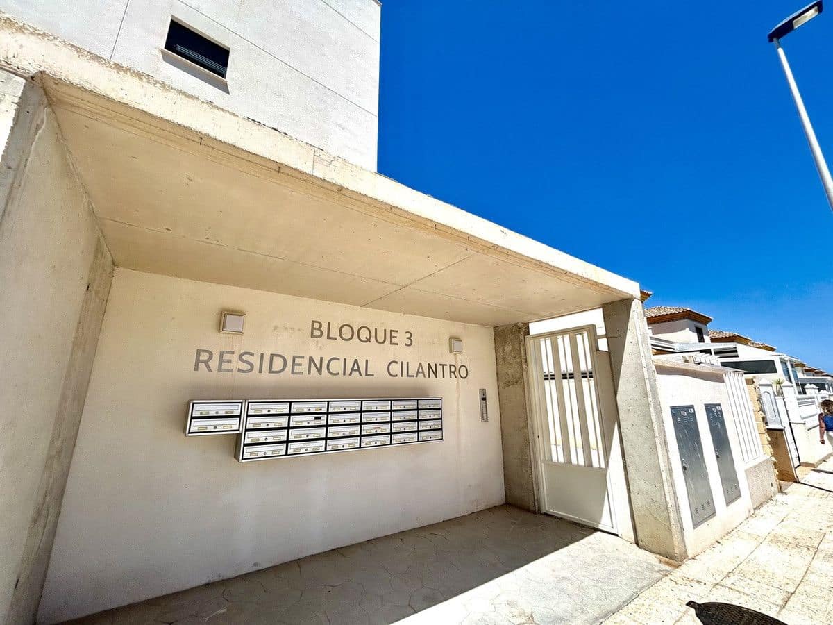 Apartamento de 3 habitaciones en Orihuela Costa en venta - 390.000 € (Ref: 10017914)