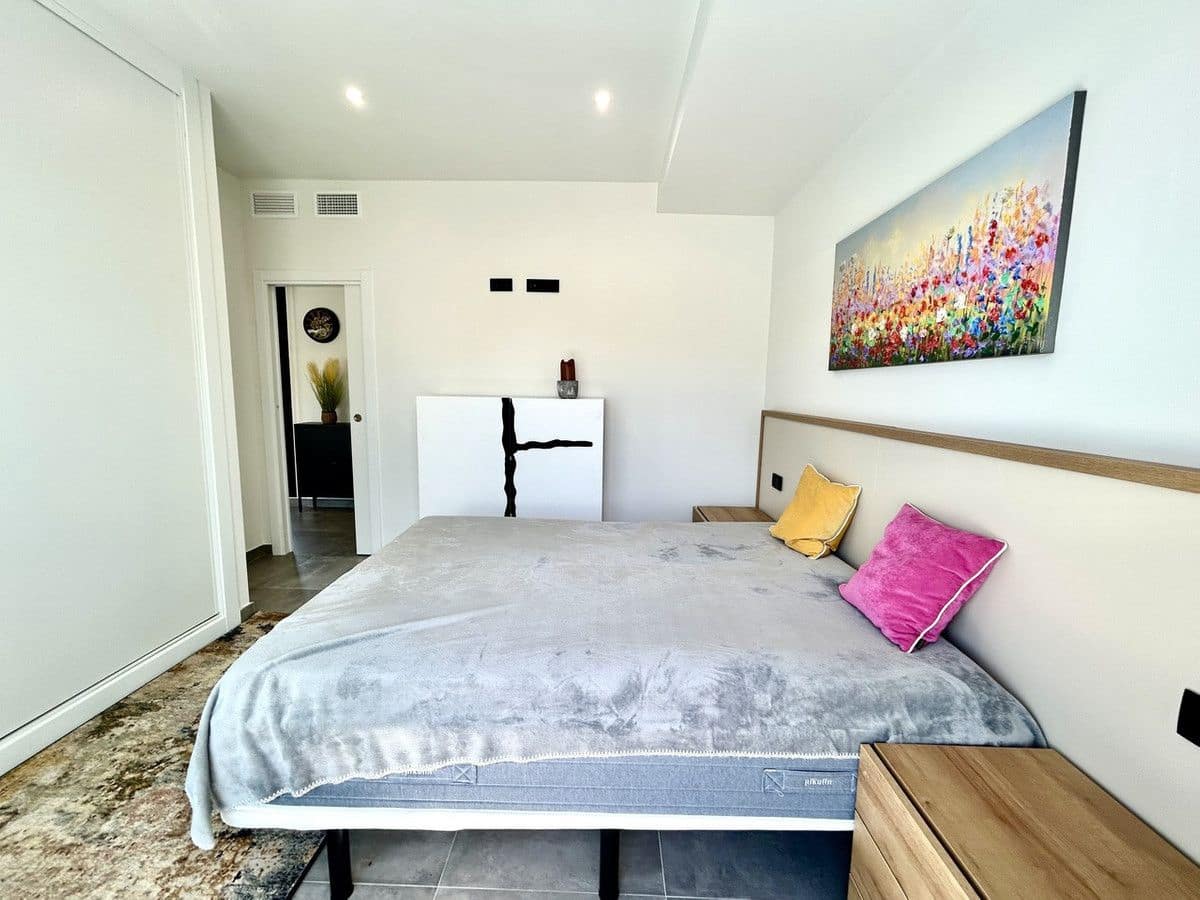 Chalet de 2 habitaciones en Orihuela Costa en venta - 425.000 € (Ref: 10017916)
