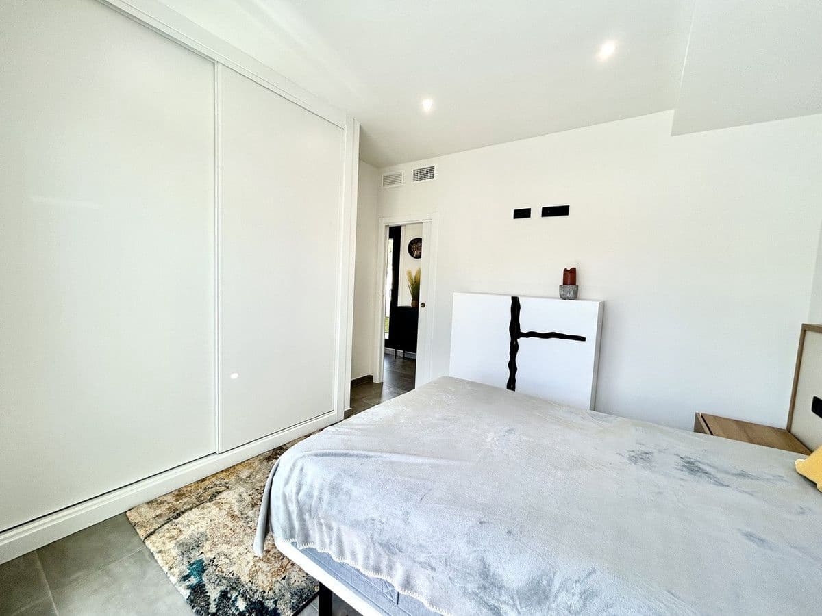Chalet de 2 habitaciones en Orihuela Costa en venta - 425.000 € (Ref: 10017916)