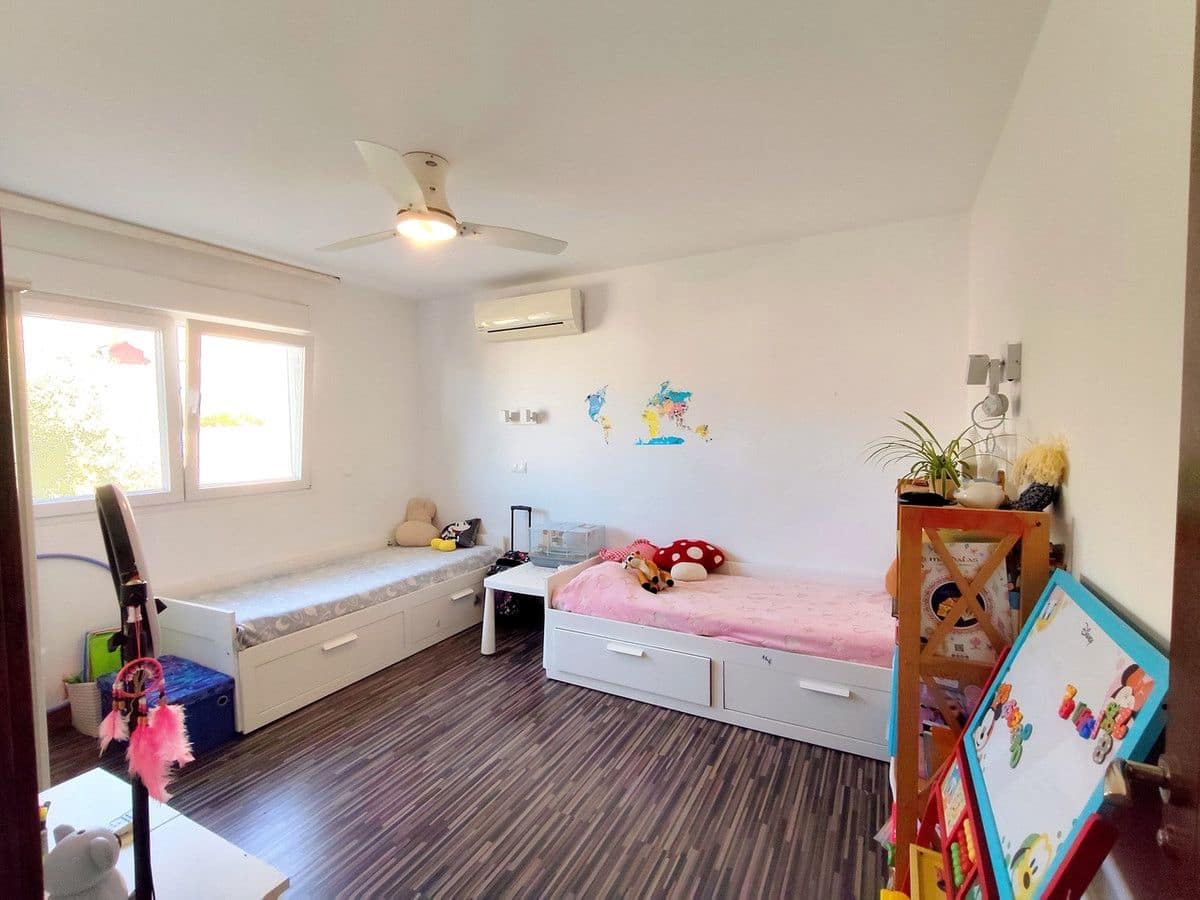 Chalet de 4 habitaciones en Rojales en venta - 549.000 € (Ref: 10017922)