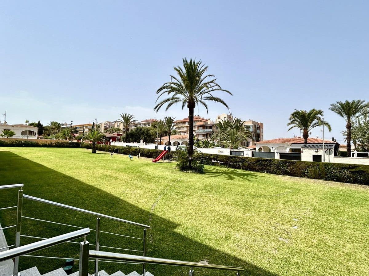 3 quarto Apartamento para venda em Orihuela Costa - 225 000 € (Ref: 10017924)