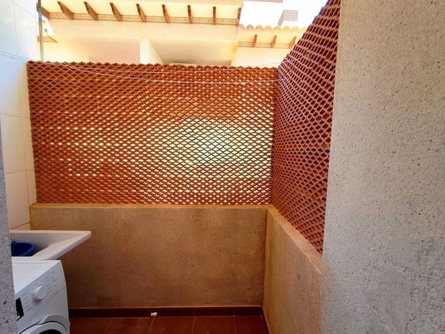 Apartamento de 2 habitaciones en Villamartín - Las Filipinas, Orihuela en venta - 140.000 € (Ref: 10017927)