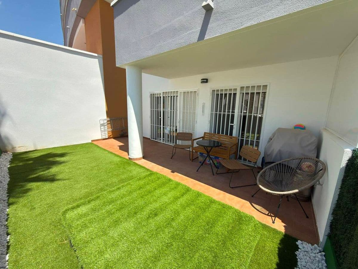 Apartamento de 2 habitaciones en Orihuela Costa en venta con piscina - 175.000 € (Ref: 10017930)