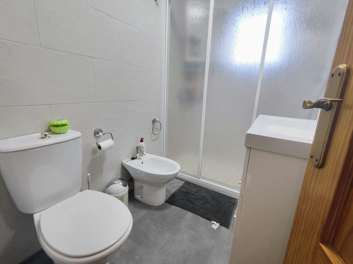 6 soverom Villa til salgs i Orihuela Costa med svømmebasseng - € 280 000 (Ref: 10017931)