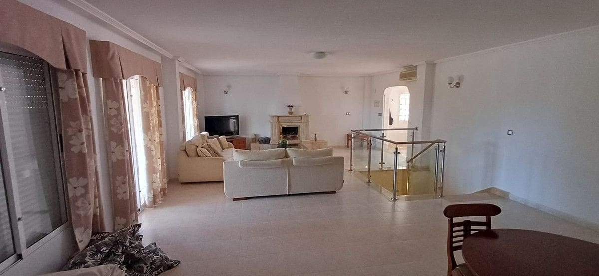 5 sypialnia Willa na sprzedaż w Algorfa z basenem - 780 000 € (Ref: 10017932)