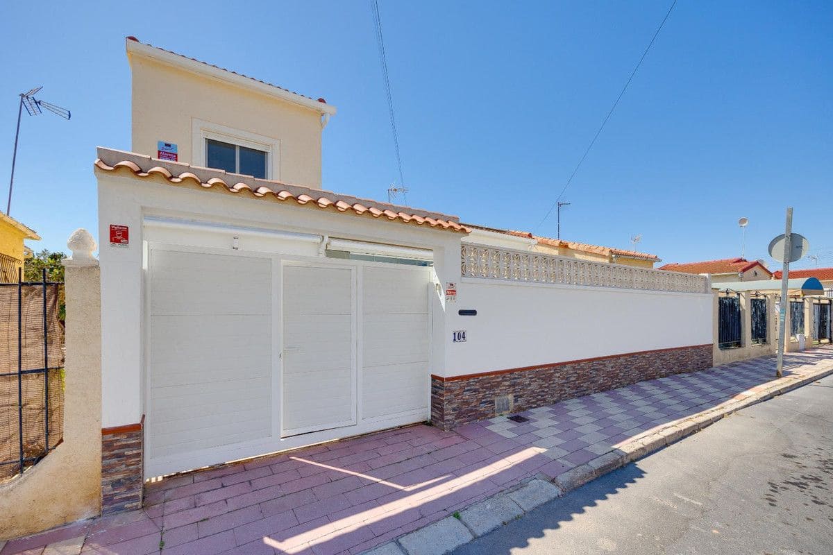 3 chambre Villa/Maison à vendre à La Marina - 264 969 € (Ref: 10017940)