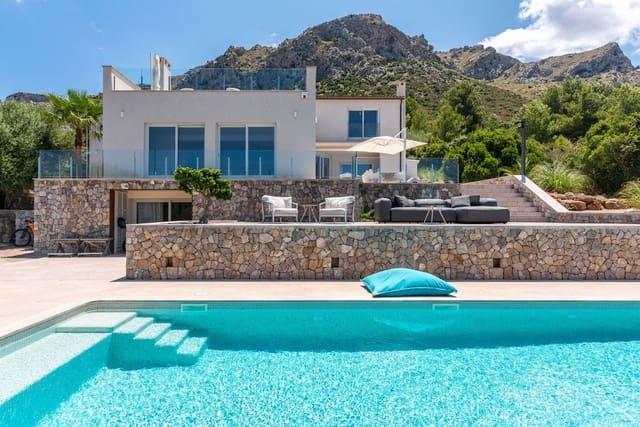 5 bedroom Villa for sale in Colonia de Sant Pere / Colonia de San Pedro, Artà with pool - € 5,500,000 (Ref: 10017941)