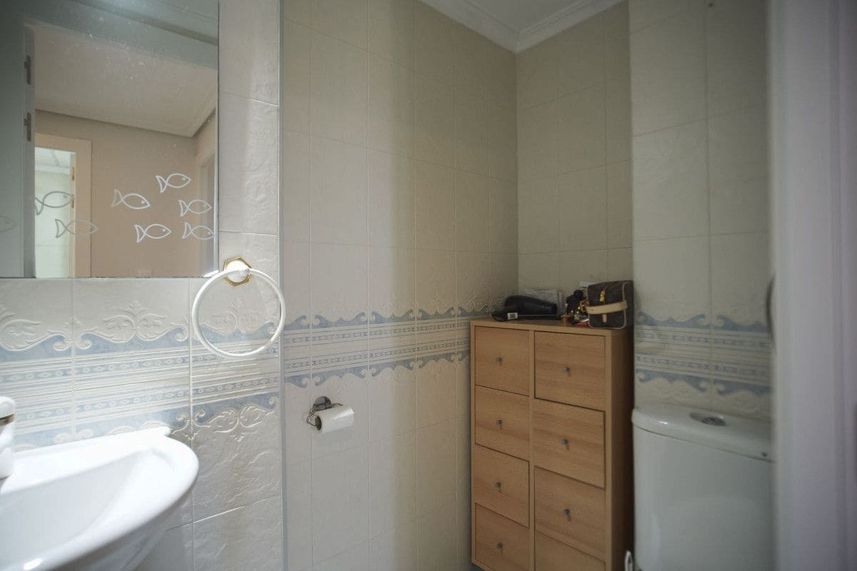 3 slaapkamer Appartement te koop in Playa de San Juan met zwembad - € 440.000 (Ref: 10017944)