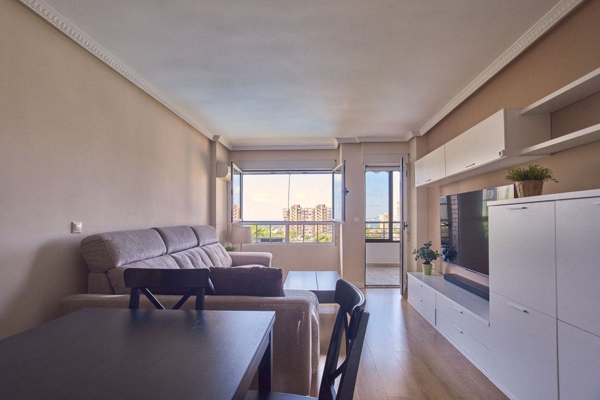 3 slaapkamer Appartement te koop in Playa de San Juan met zwembad - € 440.000 (Ref: 10017944)