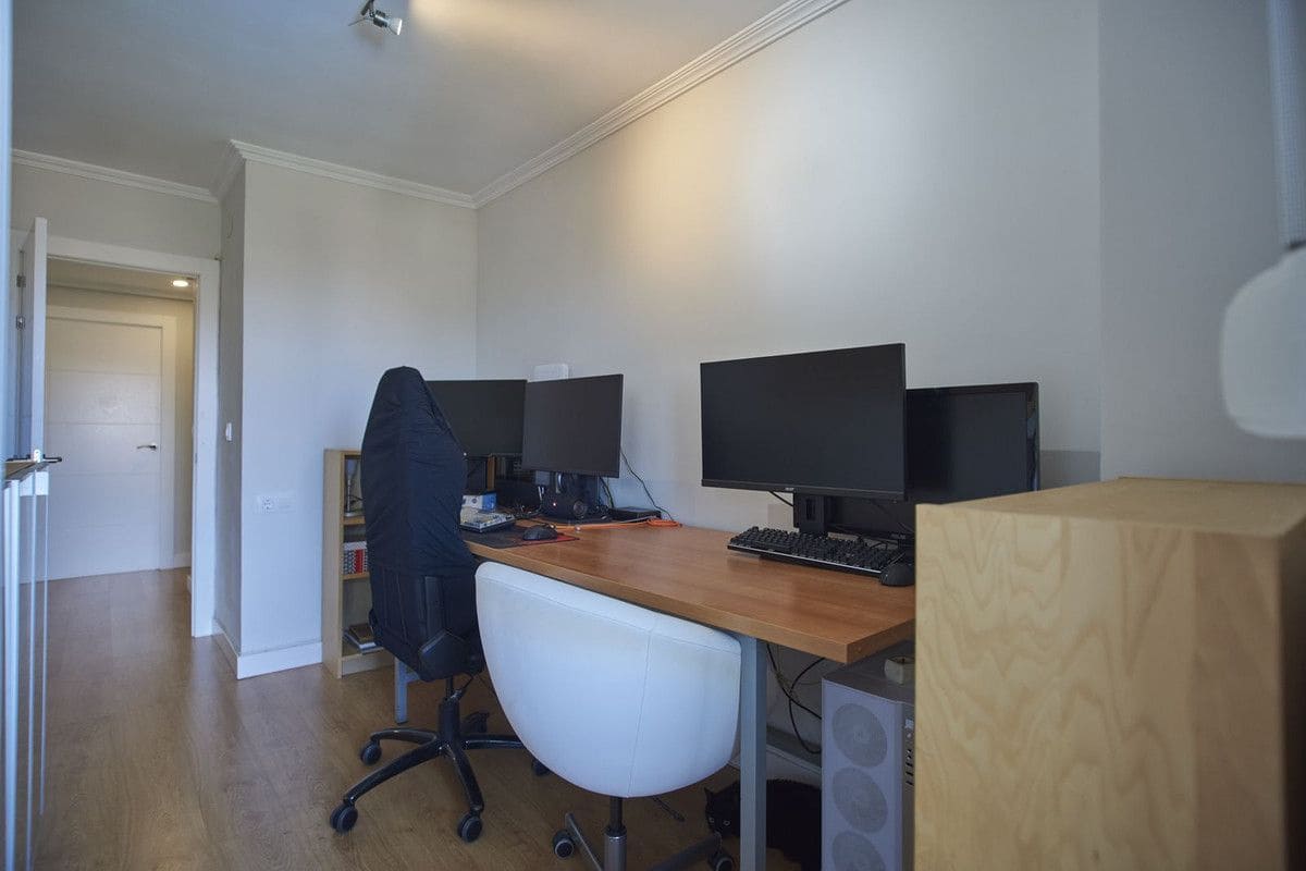 3 slaapkamer Appartement te koop in Playa de San Juan met zwembad - € 440.000 (Ref: 10017944)