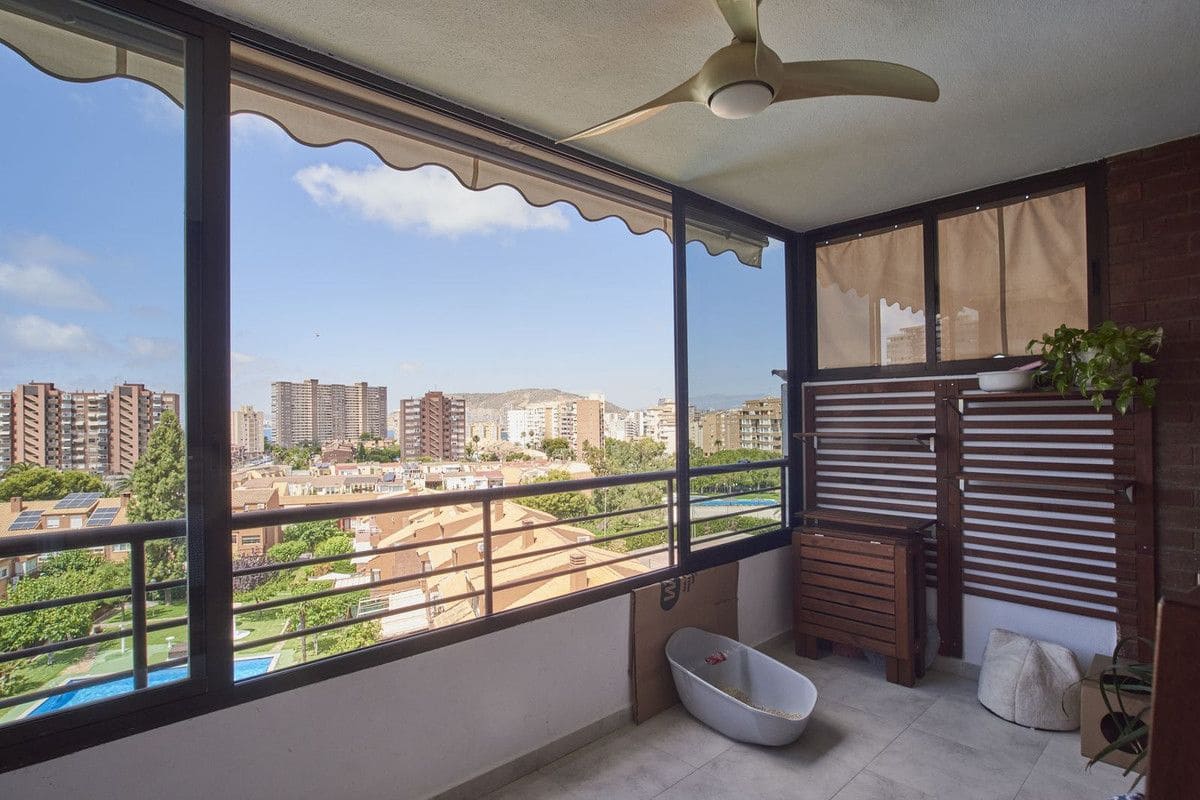 3 slaapkamer Appartement te koop in Playa de San Juan met zwembad - € 440.000 (Ref: 10017944)
