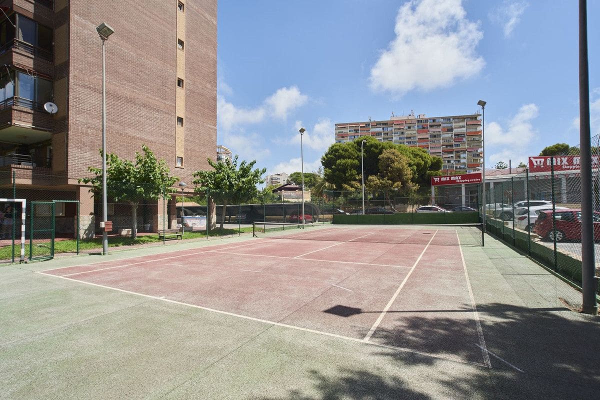 3 slaapkamer Appartement te koop in Playa de San Juan met zwembad - € 440.000 (Ref: 10017944)