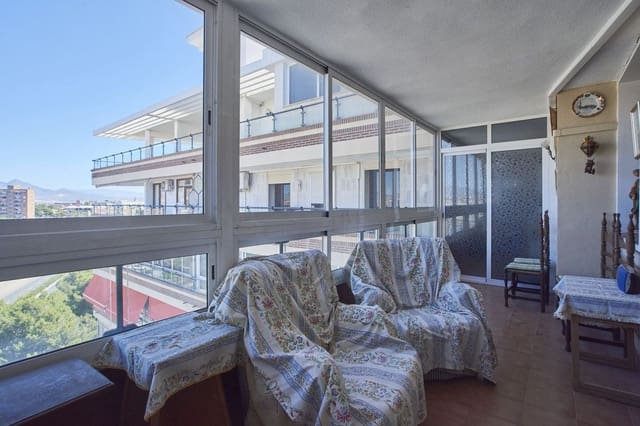 4 soverom Leilighet til salgs i Vistahermosa, Alicante by med svømmebasseng - € 390 000 (Ref: 10017945)