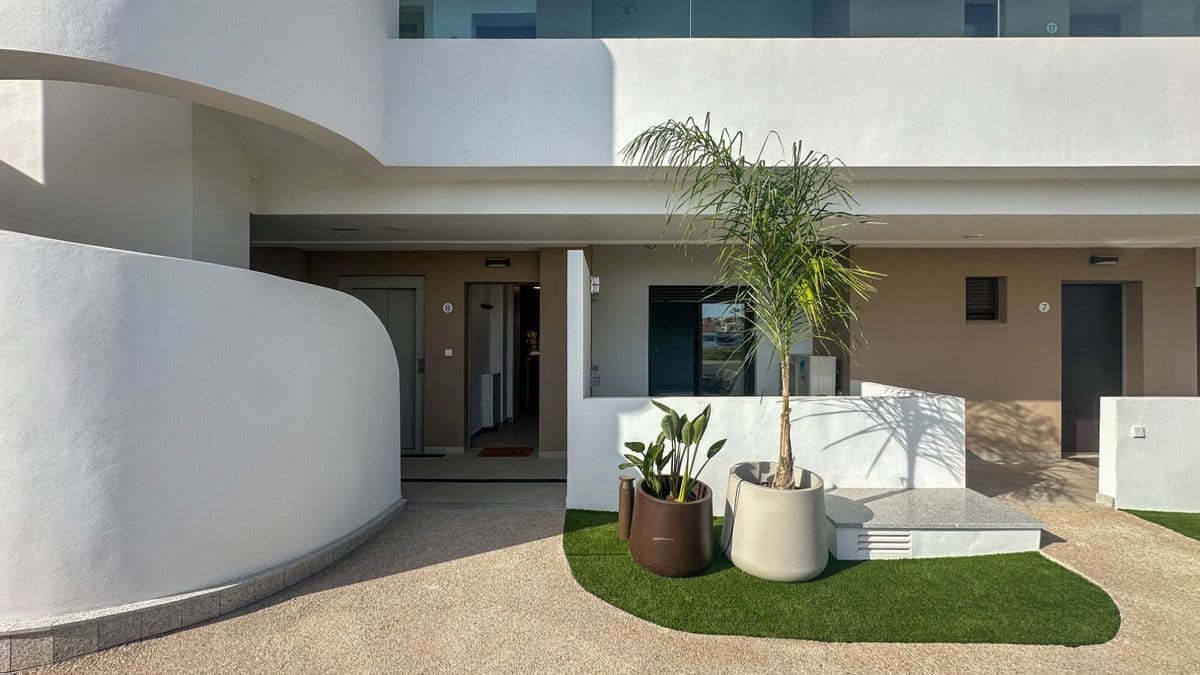 2 chambre Appartement à vendre à La Zenia avec piscine - 359 000 € (Ref: 10017946)