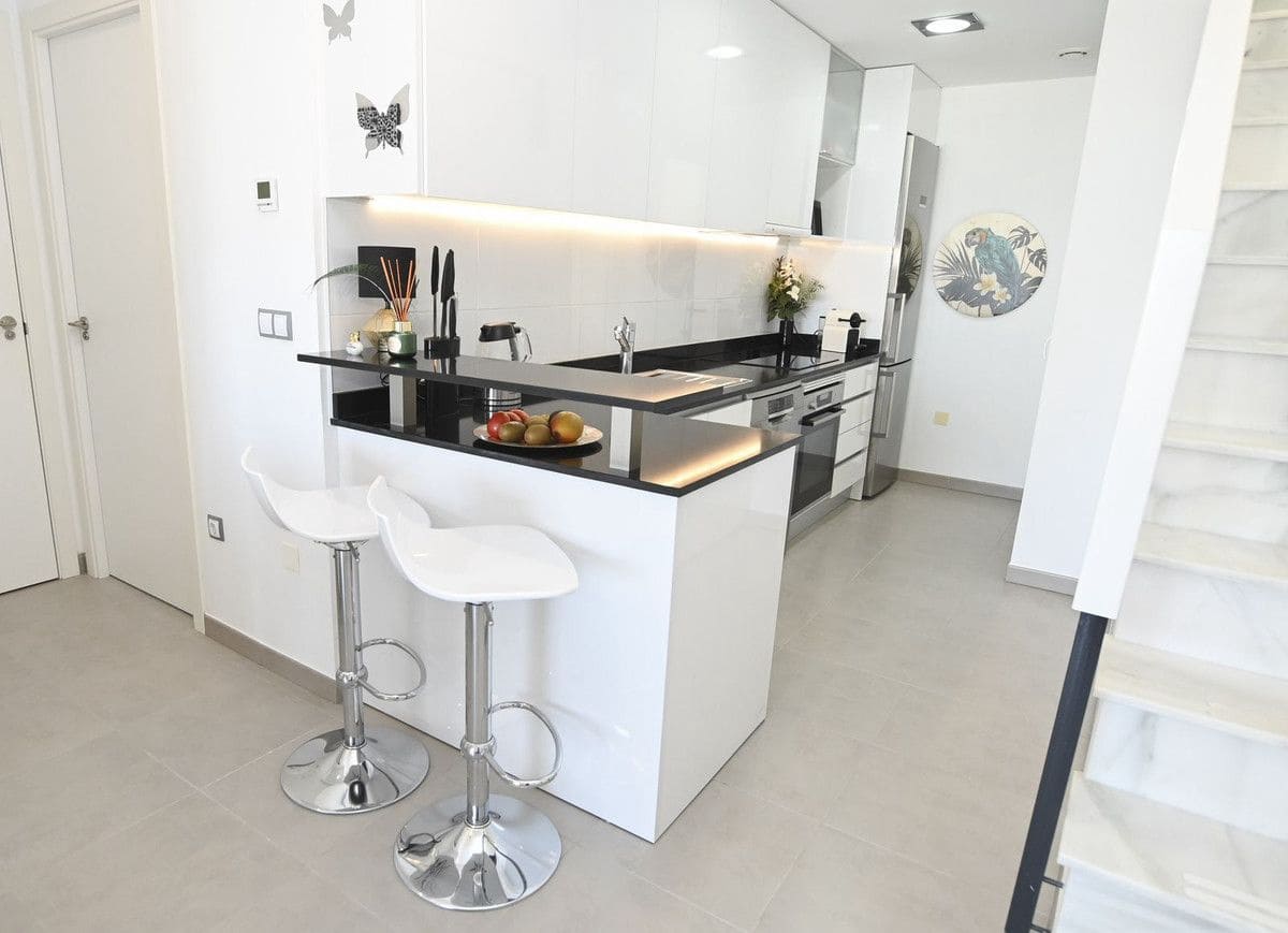 2 chambre Appartement à vendre à Arenales del Sol avec piscine - 449 000 € (Ref: 10017950)