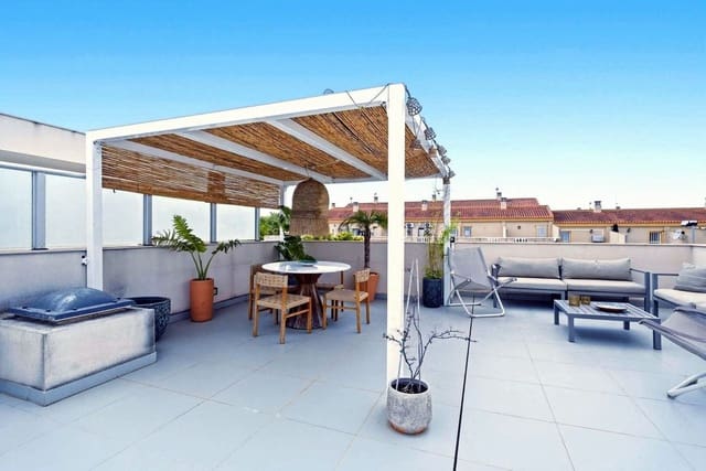 3 soveværelse Lejlighed til salg i Guardamar del Segura med swimmingpool - € 299.000 (Ref: 10017952)