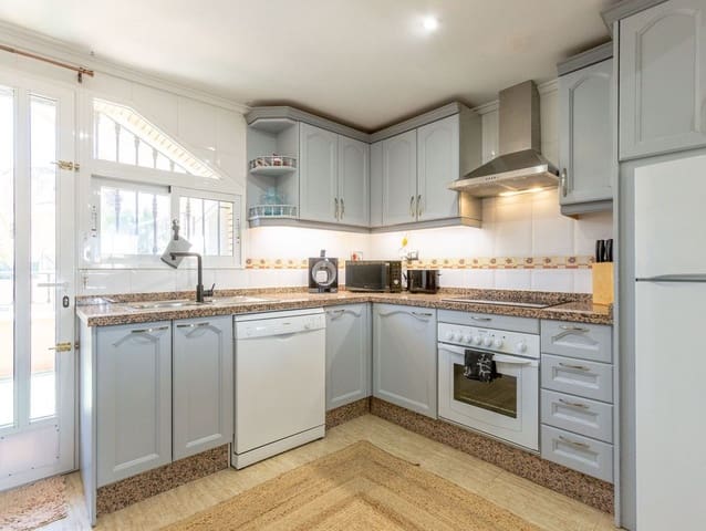 2 slaapkamer Villa te koop in Orihuela Costa, Orihuela met zwembad - € 209.000 (Ref: 10017953)
