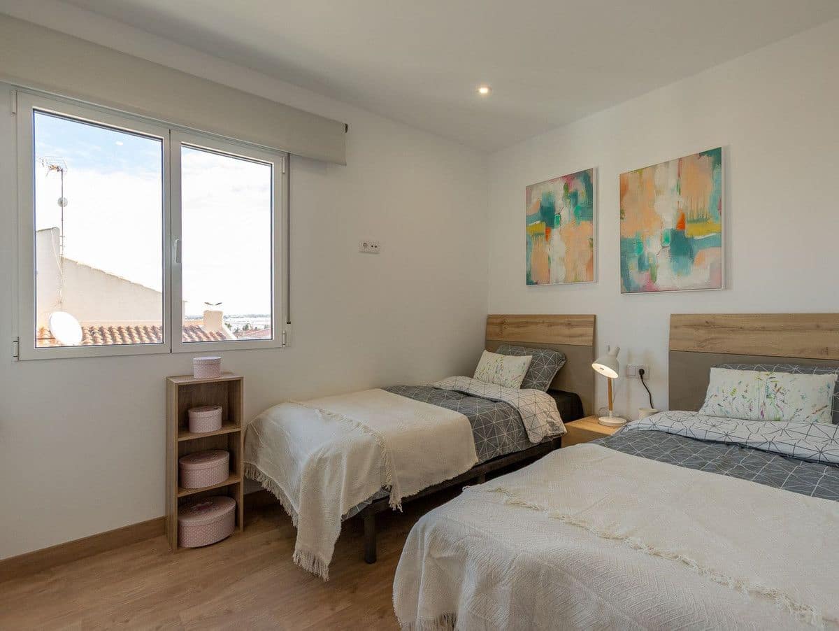 4 makuuhuone Huvila myytävänä paikassa La Siesta mukana uima-altaan - 620 000 € (Ref: 10017956)