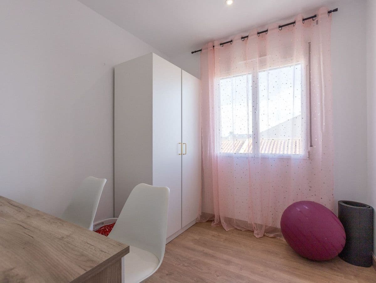 4 makuuhuone Huvila myytävänä paikassa La Siesta mukana uima-altaan - 620 000 € (Ref: 10017956)