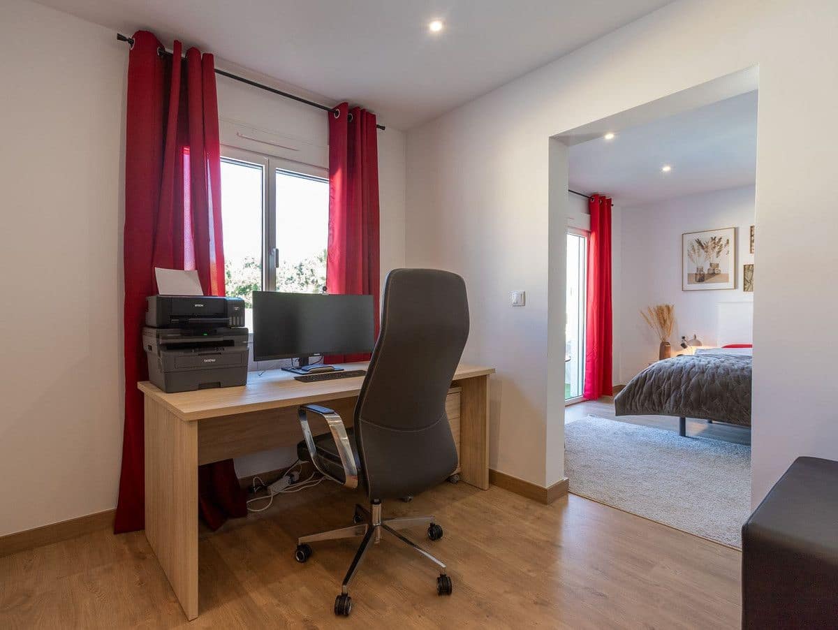4 makuuhuone Huvila myytävänä paikassa La Siesta mukana uima-altaan - 620 000 € (Ref: 10017956)