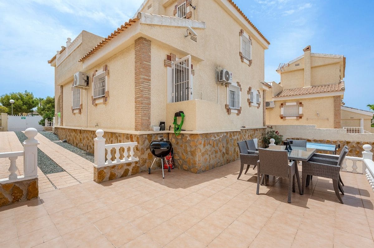 3 Zimmer Villa zu verkaufen in Gran Alacant mit Pool - 479.000 € (Ref: 10017958)