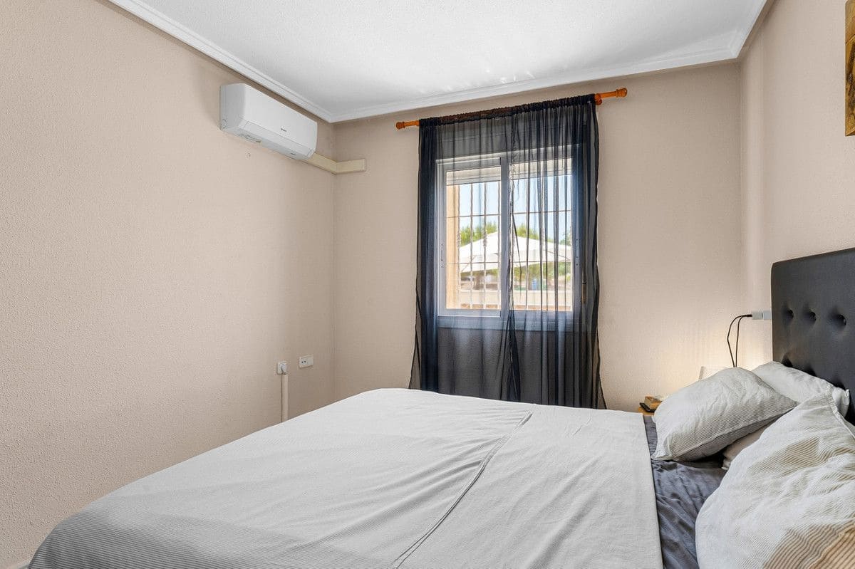 3 Zimmer Villa zu verkaufen in Gran Alacant mit Pool - 479.000 € (Ref: 10017958)