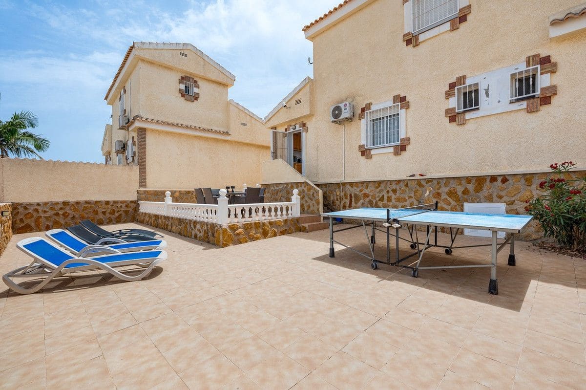 3 Zimmer Villa zu verkaufen in Gran Alacant mit Pool - 479.000 € (Ref: 10017958)