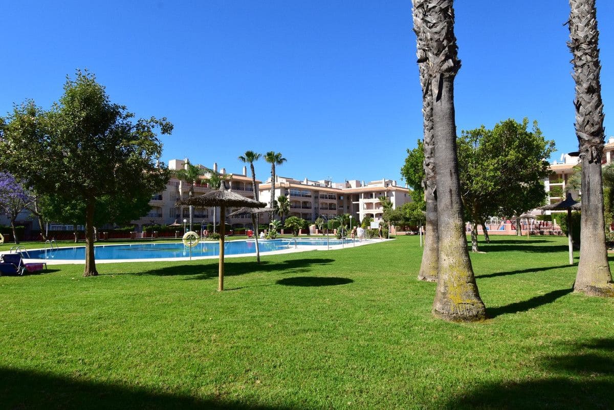 3 soveværelse Lejlighed til salg i Orihuela Costa med swimmingpool - € 240.000 (Ref: 10017959)