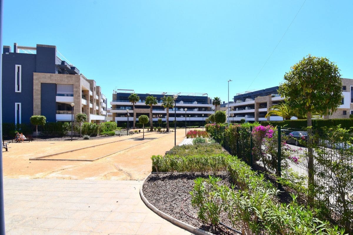 2 bedroom Apartment for sale in La Zenia with pool - € 365,000 (Ref: 10017963)