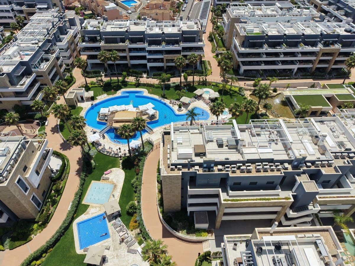 2 bedroom Apartment for sale in La Zenia with pool - € 365,000 (Ref: 10017963)