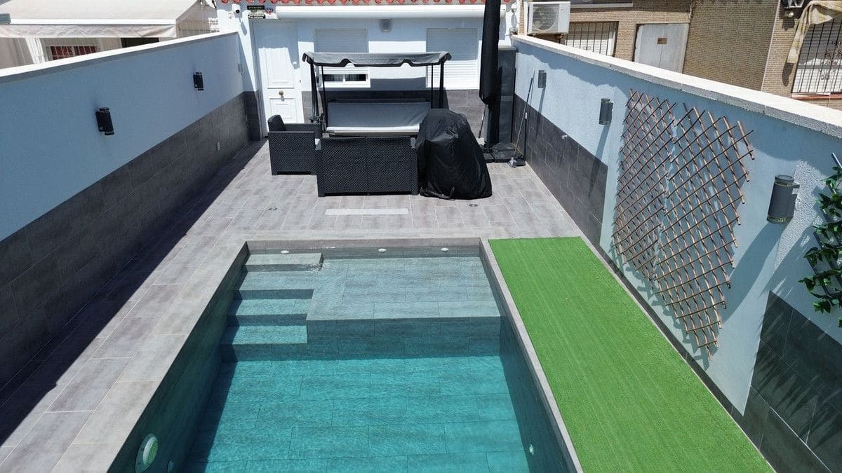 2 sovrum Villa till salu i Torrevieja med pool - 198 000 € (Ref: 10017969)