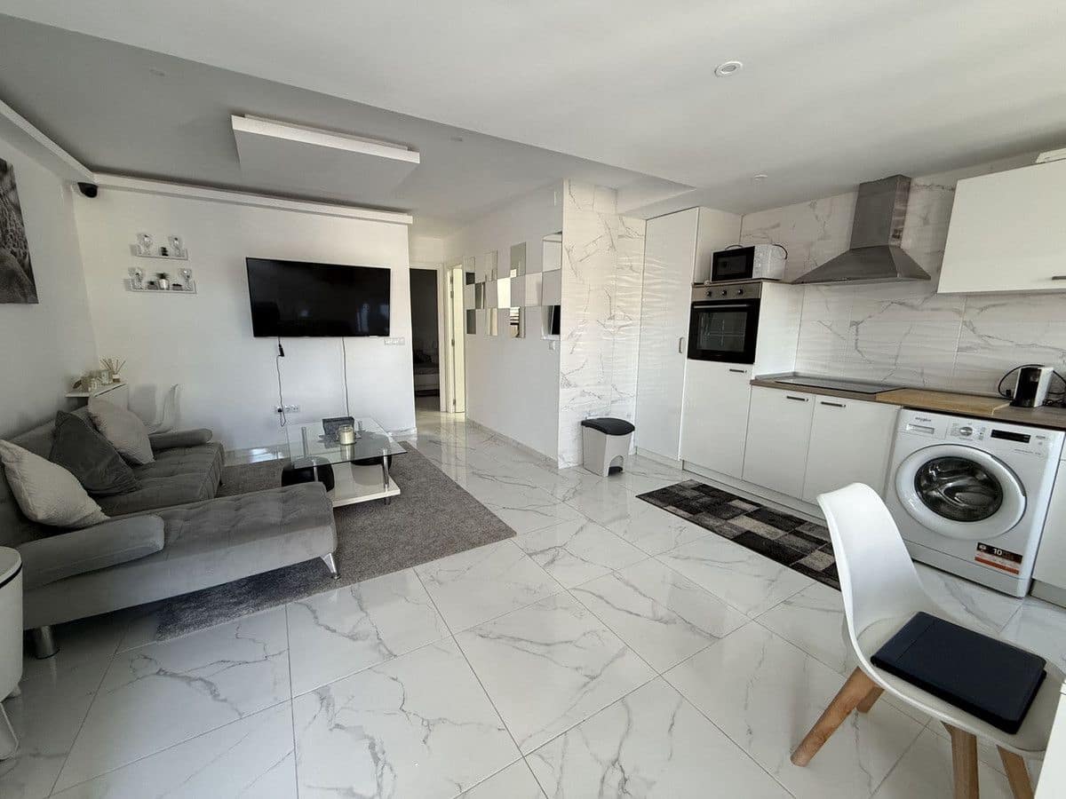 2 sovrum Villa till salu i Torrevieja med pool - 198 000 € (Ref: 10017969)