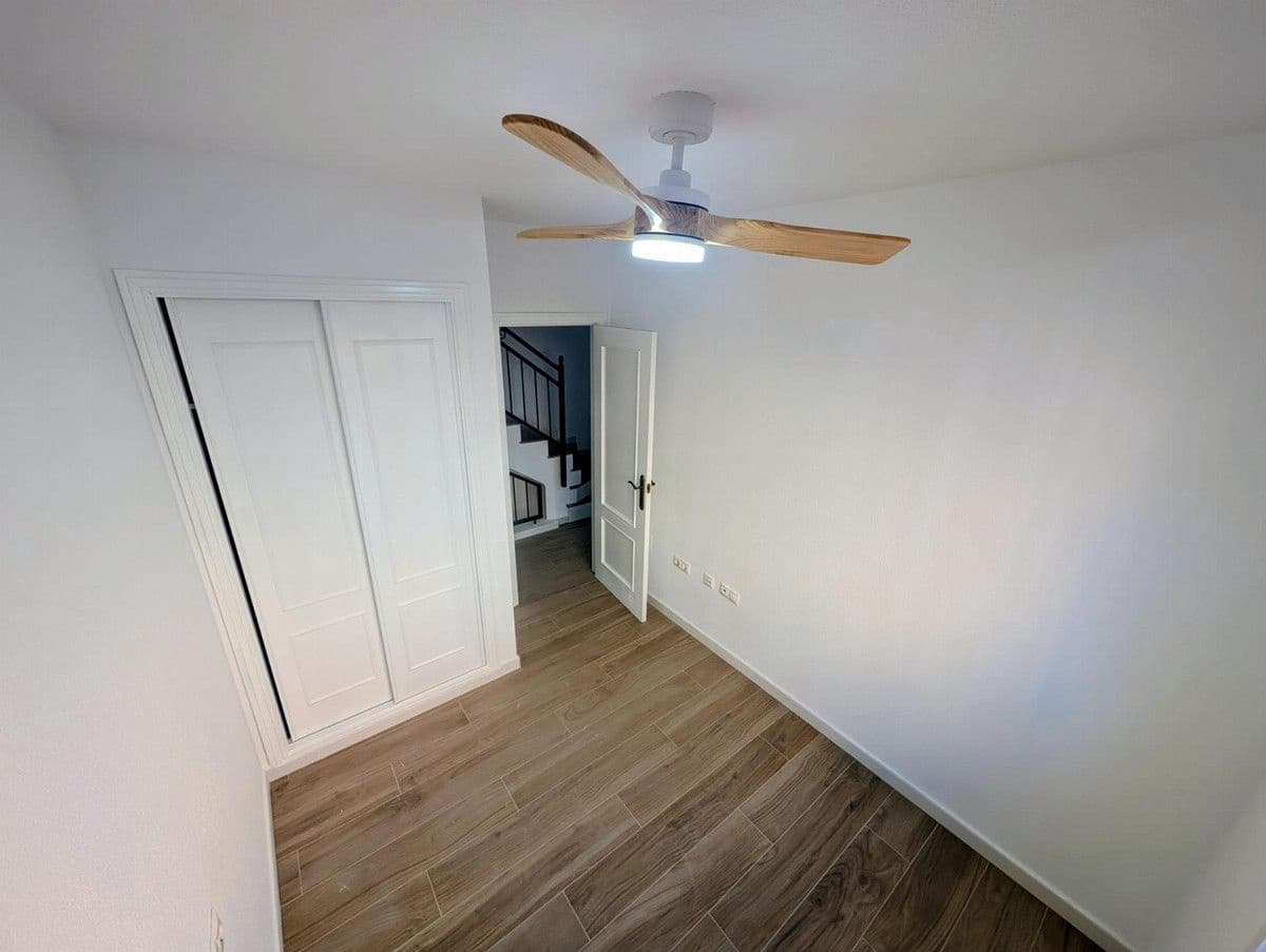3 chambre Villa/Maison Semi-Mitoyenne à vendre à Orihuela Costa - 259 000 € (Ref: 10017974)