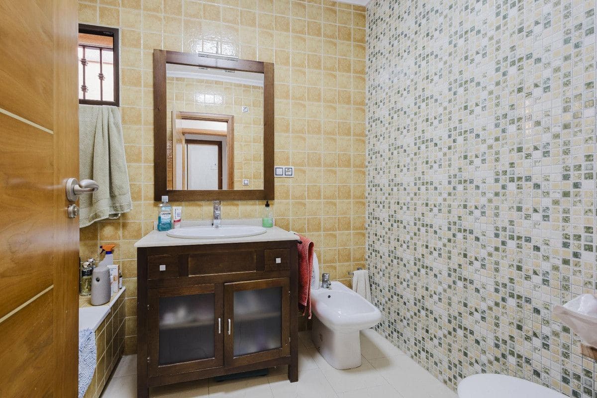 Chalet de 2 habitaciones en Torrevieja en venta - 221.000 € (Ref: 10017975)