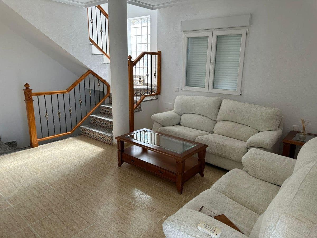 Chalet de 4 habitaciones en Orihuela Costa en venta - 470.000 € (Ref: 10017977)