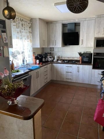 4 bedroom Villa for sale in Orihuela - € 375,000 (Ref: 10017978)