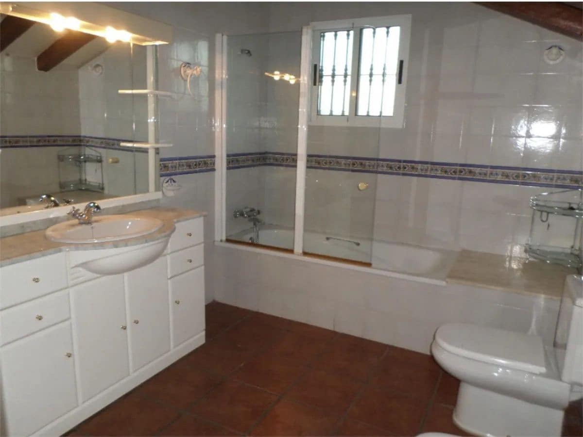 4 bedroom Villa for sale in Orihuela - € 375,000 (Ref: 10017978)