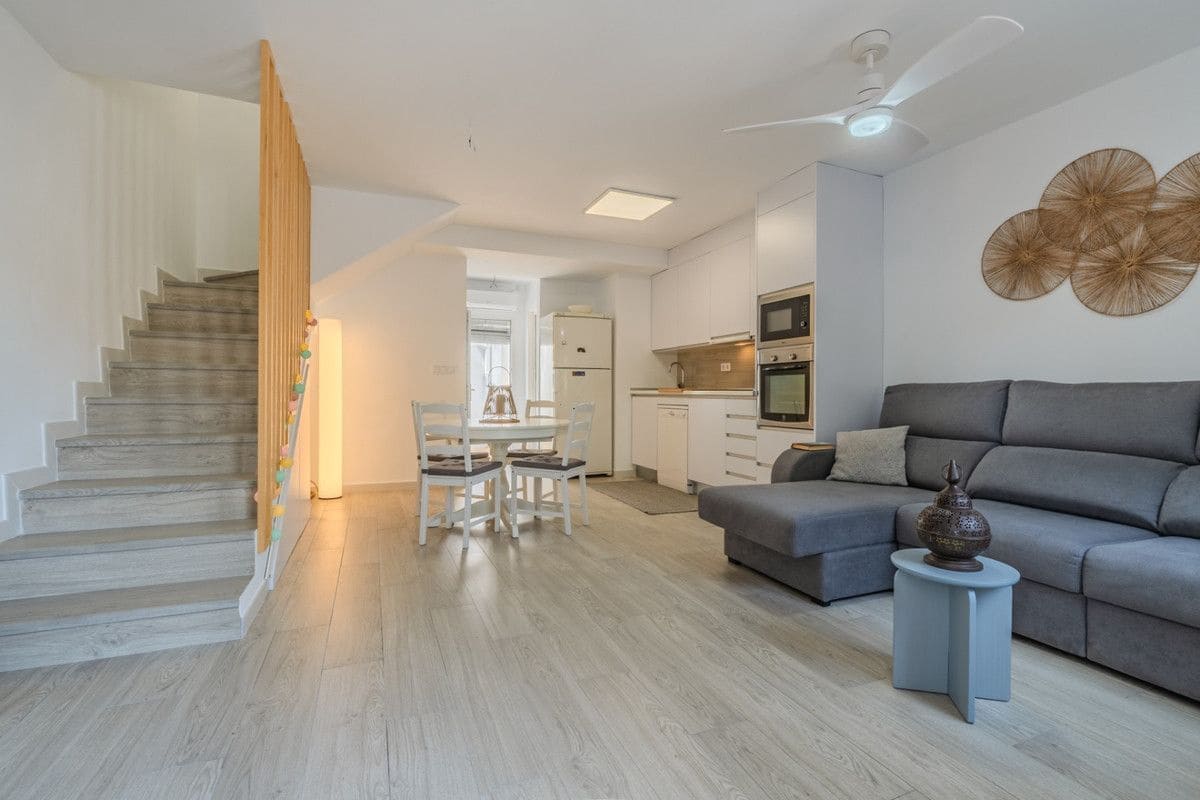3 bedroom Townhouse for sale in Los Alcazares - € 298,000 (Ref: 10017982)