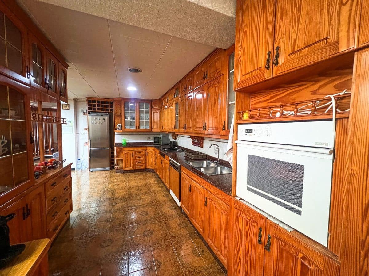 5 slaapkamer Appartement te koop in Guardamar del Segura - € 380.000 (Ref: 10017983)