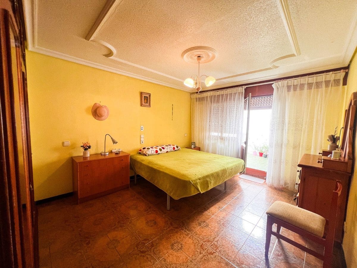 5 slaapkamer Appartement te koop in Guardamar del Segura - € 380.000 (Ref: 10017983)
