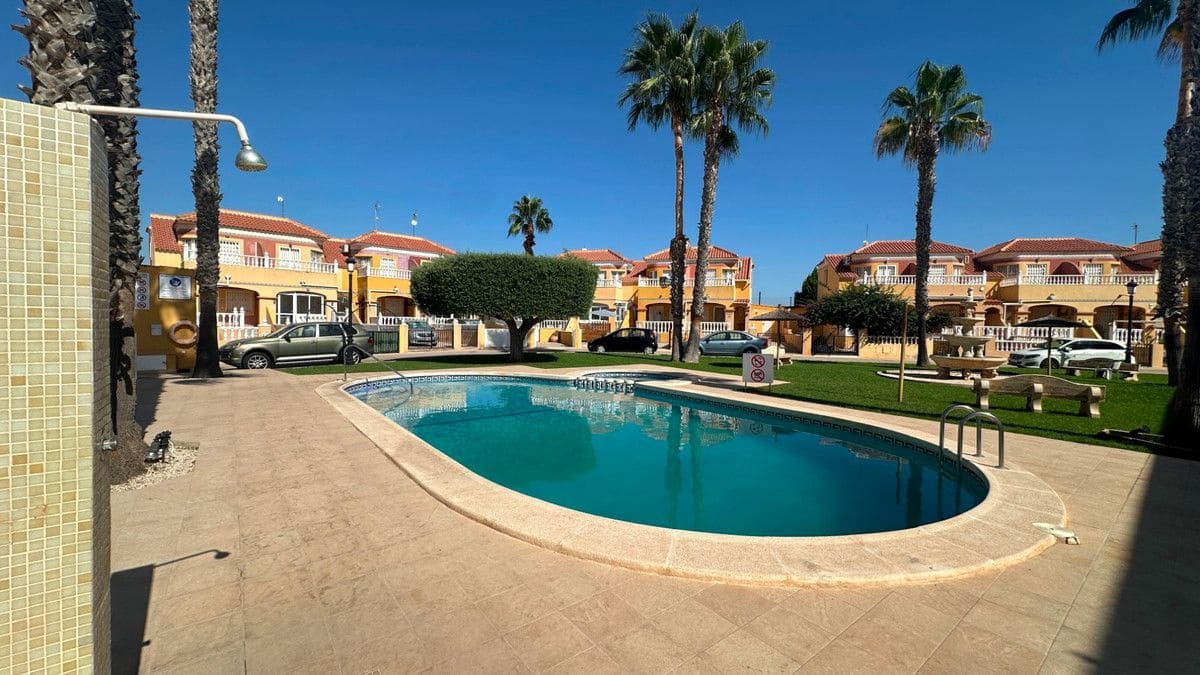 2 bedroom Townhouse for sale in Orihuela Costa with pool - € 255,000 (Ref: 10017984)