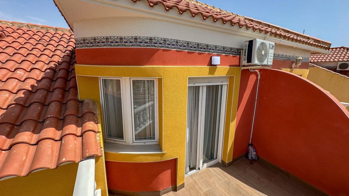 2 bedroom Townhouse for sale in Orihuela Costa with pool - € 255,000 (Ref: 10017984)