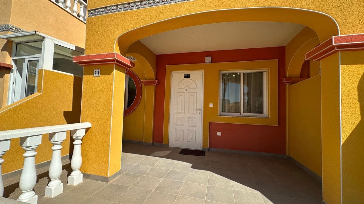 2 bedroom Townhouse for sale in Orihuela Costa with pool - € 255,000 (Ref: 10017984)