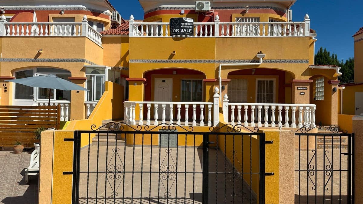 2 bedroom Townhouse for sale in Orihuela Costa with pool - € 255,000 (Ref: 10017984)