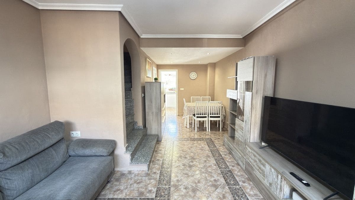 3 quarto Casa em Banda para venda em La Zenia - 220 950 € (Ref: 10017990)