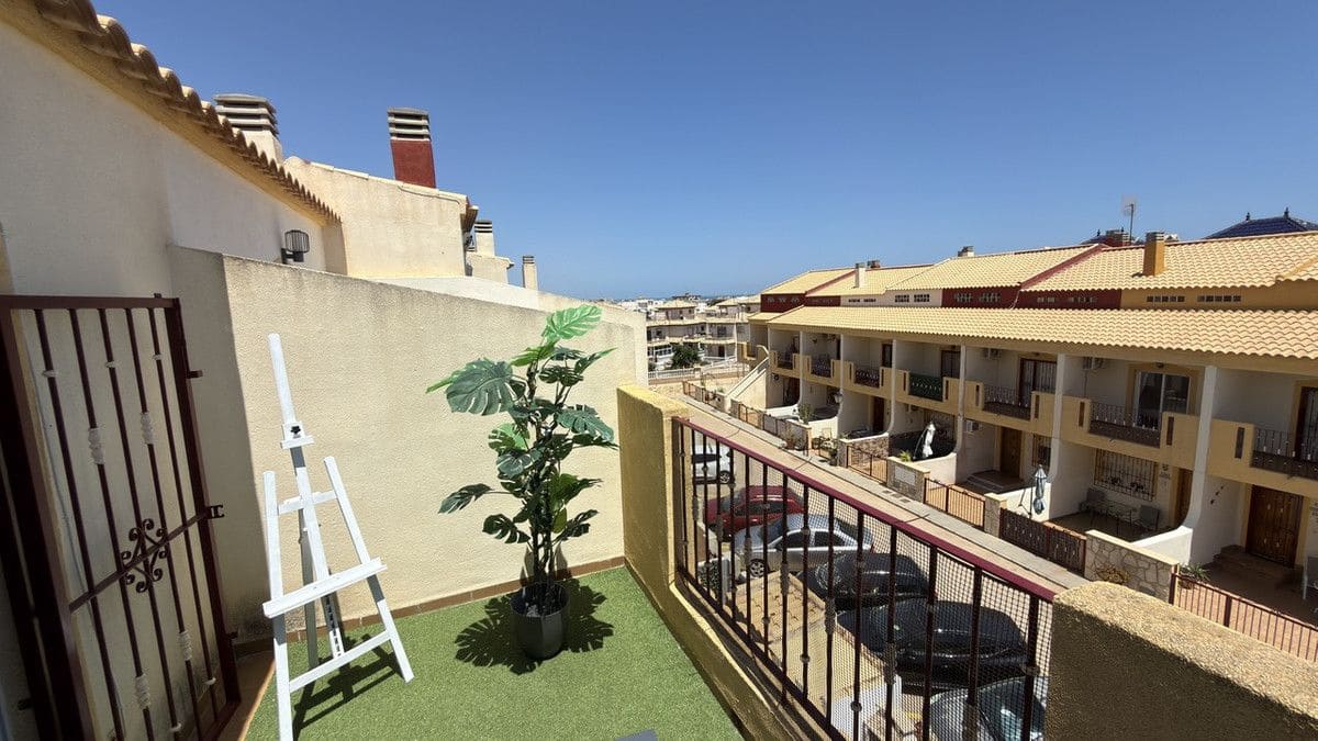 3 quarto Casa em Banda para venda em La Zenia - 220 950 € (Ref: 10017990)