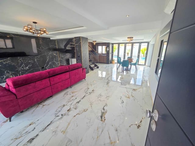 5 makuuhuone Paritalo myytävänä paikassa Los Urrutias, Cartagena - 499 000 € (Ref: 10017991)
