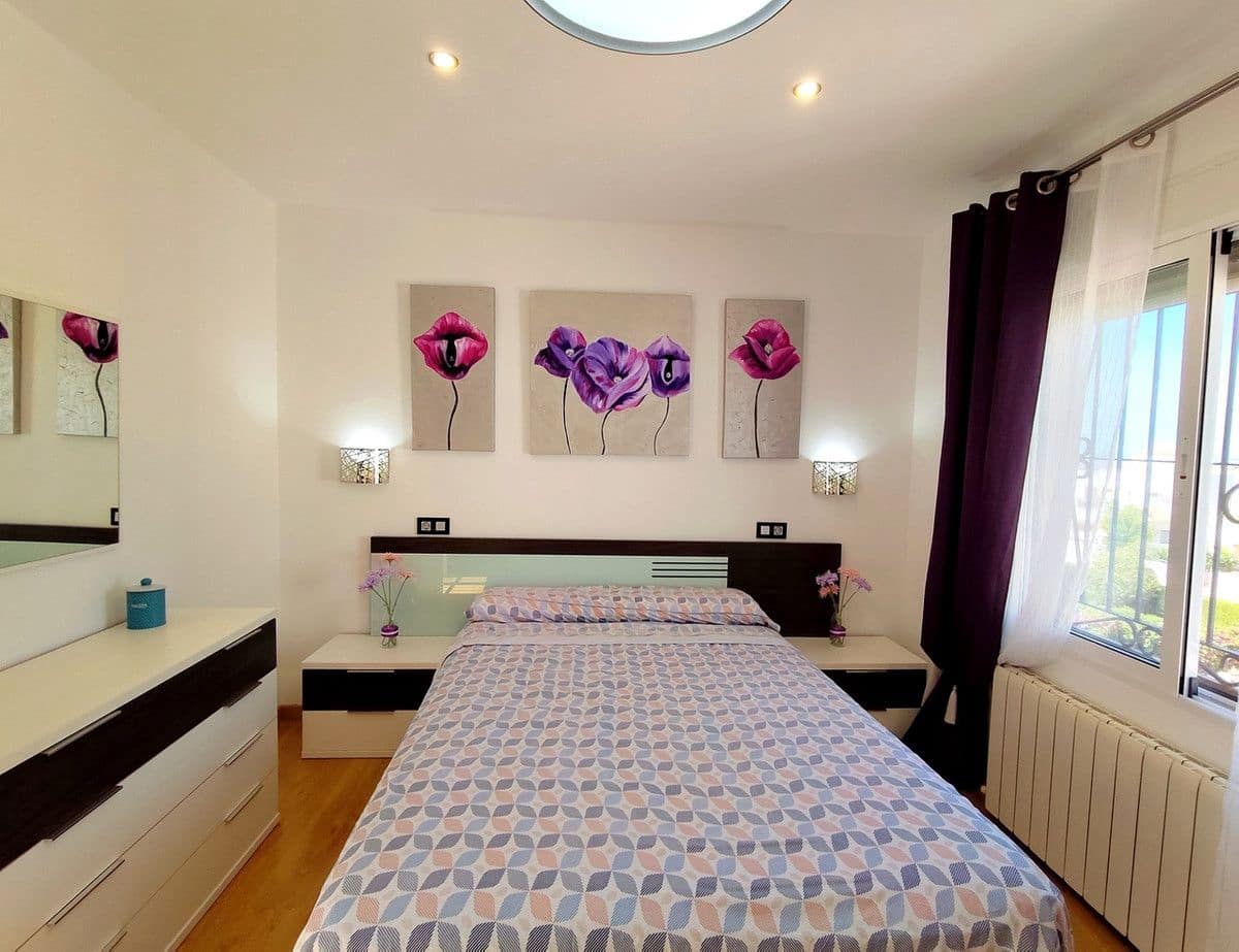 Casa de 6 habitaciones en Orihuela Costa en venta - 280.000 € (Ref: 10017992)