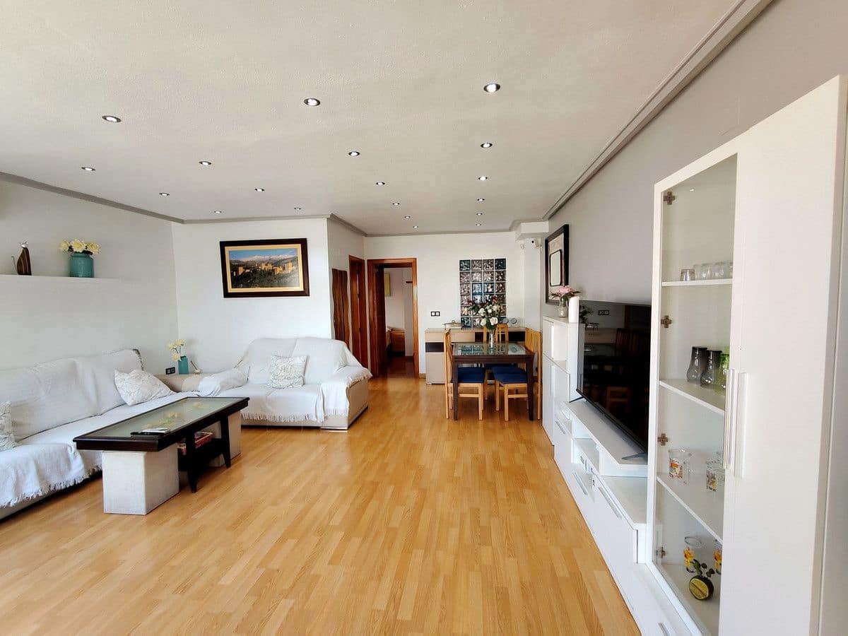 Casa de 6 habitaciones en Orihuela Costa en venta - 280.000 € (Ref: 10017992)